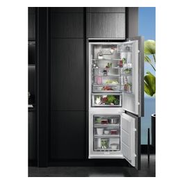 TSC8M181DS Frigorifero da Incasso Combinato 249 Litri Classe energetica D Raffreddamento No Frost