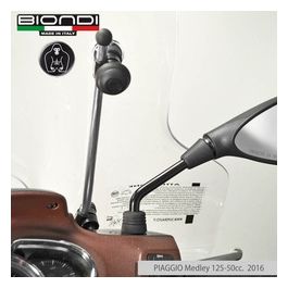 8500510 Kit attacchi parabrezza Piaggio Beverly 125/300 350 2 Ver