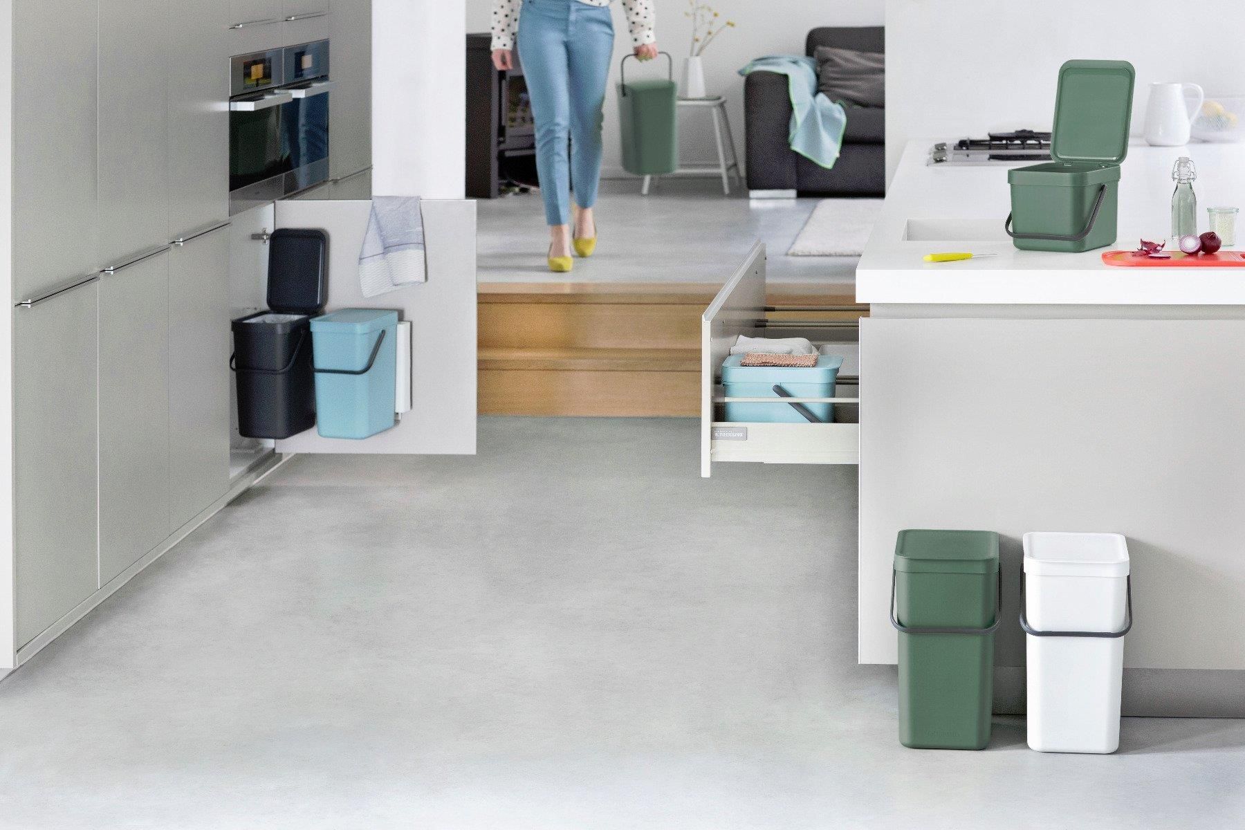 Pattumiera per raccolta differenziata Bo Touch BRABANTIA manuale grigio  inox 60 L