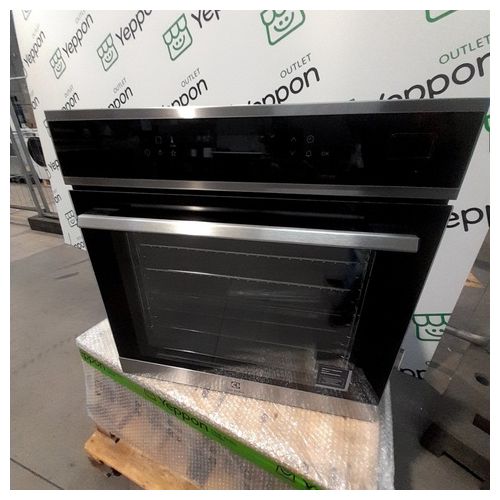 EOB7S01X Forno elettrico da incasso a vapore SteamBoost 70 Litri Classe A+ con 15 funzioni e termosonda