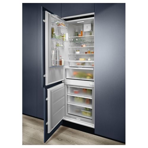 KNR7TE75T Serie 700 GreenZone Frigorifero con congelatore da incasso No Frost 376 Litri Classe E