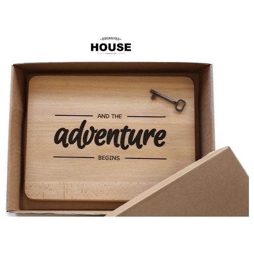 Engraved House Tagliere in legno di faggio Adventure 25x33