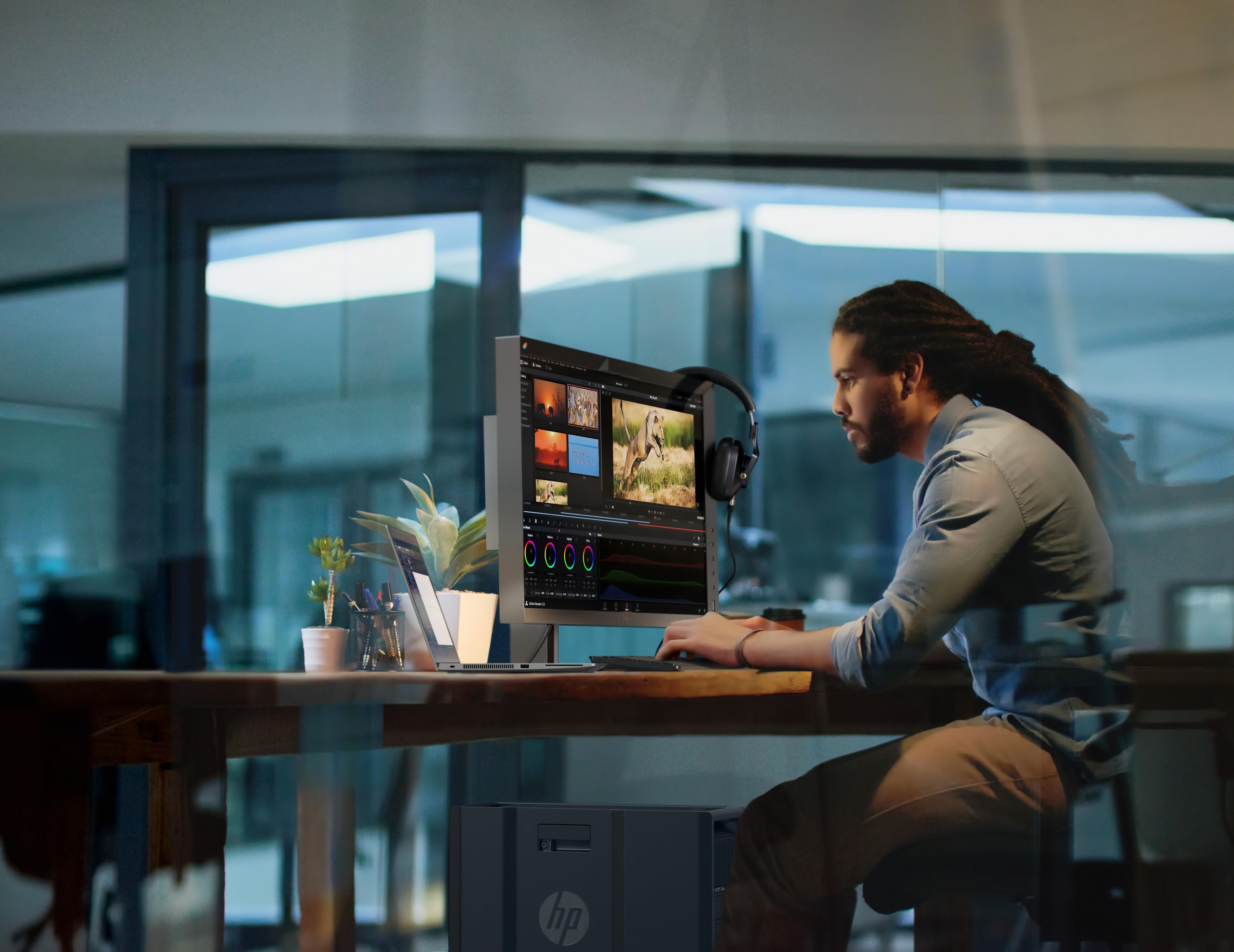 HP Z22n G2 Monitor Piatto per Pc 21,5 