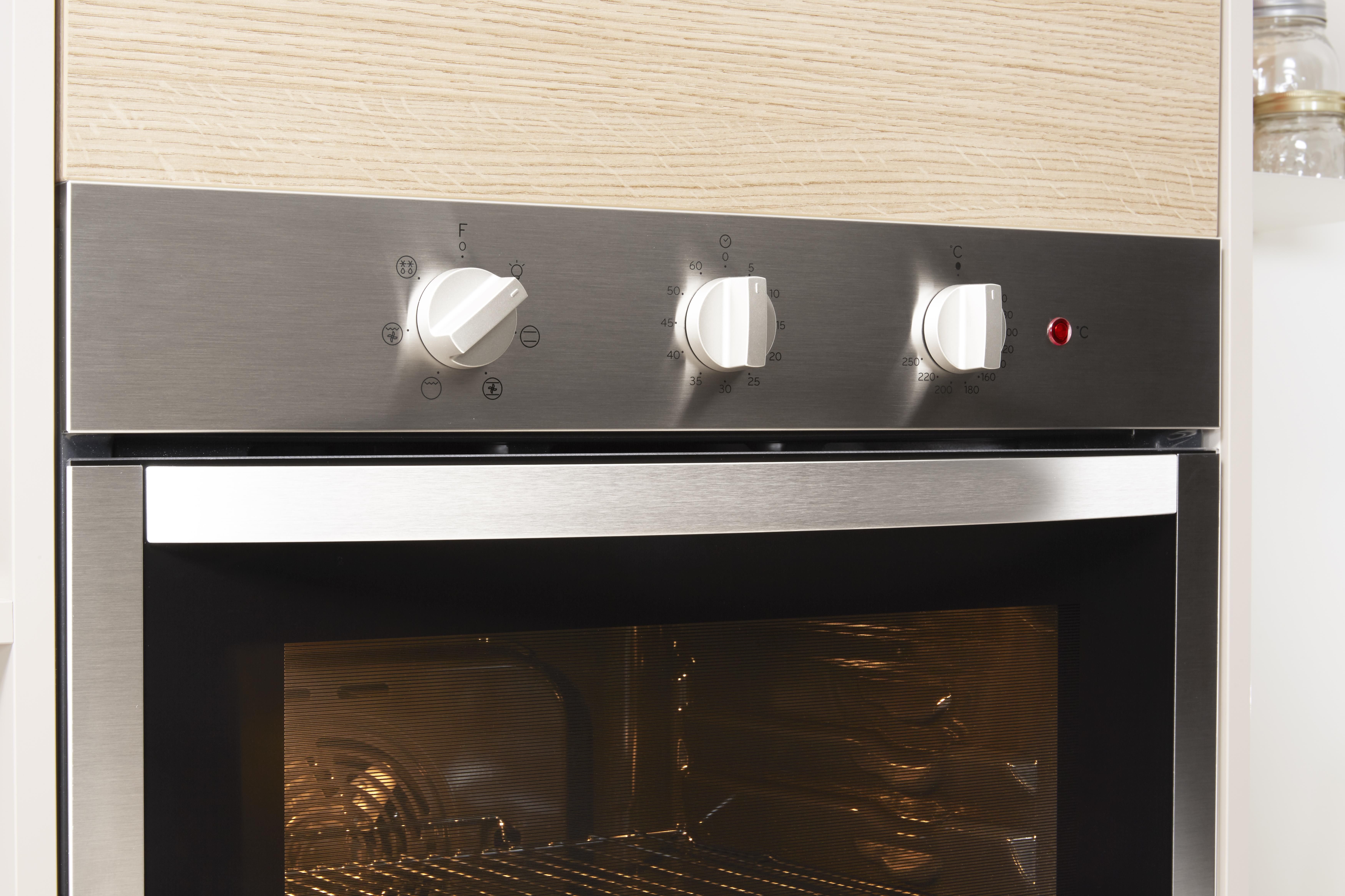 Indesit IFW 5530 IX Forno elettrico da incasso Capacita' 66 | Yeppon
