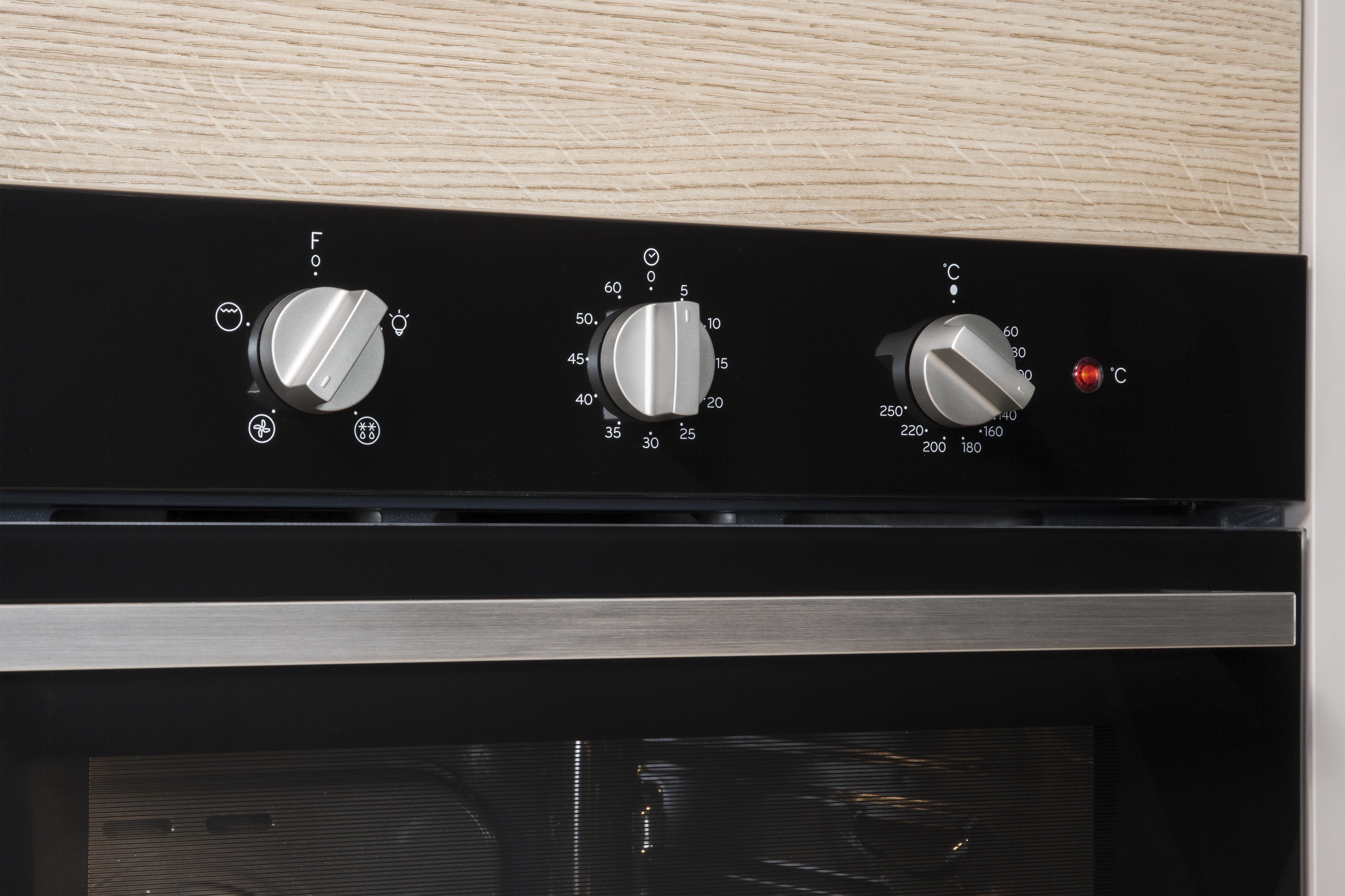 Indesit IGW 620 BL Forno a gas da Incasso Capacita 71 Litri | Yeppon