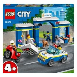 LEGO City 60370 Inseguimento alla Stazione di Polizia, Macchina e Moto giocattolo, Minifigure e Cane, Giochi per Bambini 4+