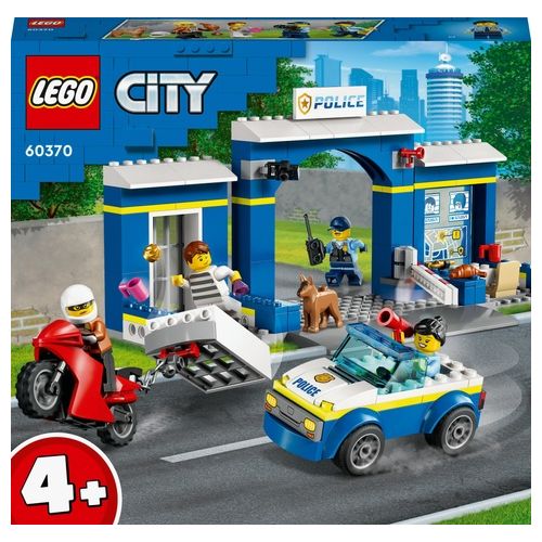 LEGO City 60370 Inseguimento alla Stazione di Polizia, Macchina e Moto giocattolo, Minifigure e Cane, Giochi per Bambini 4+