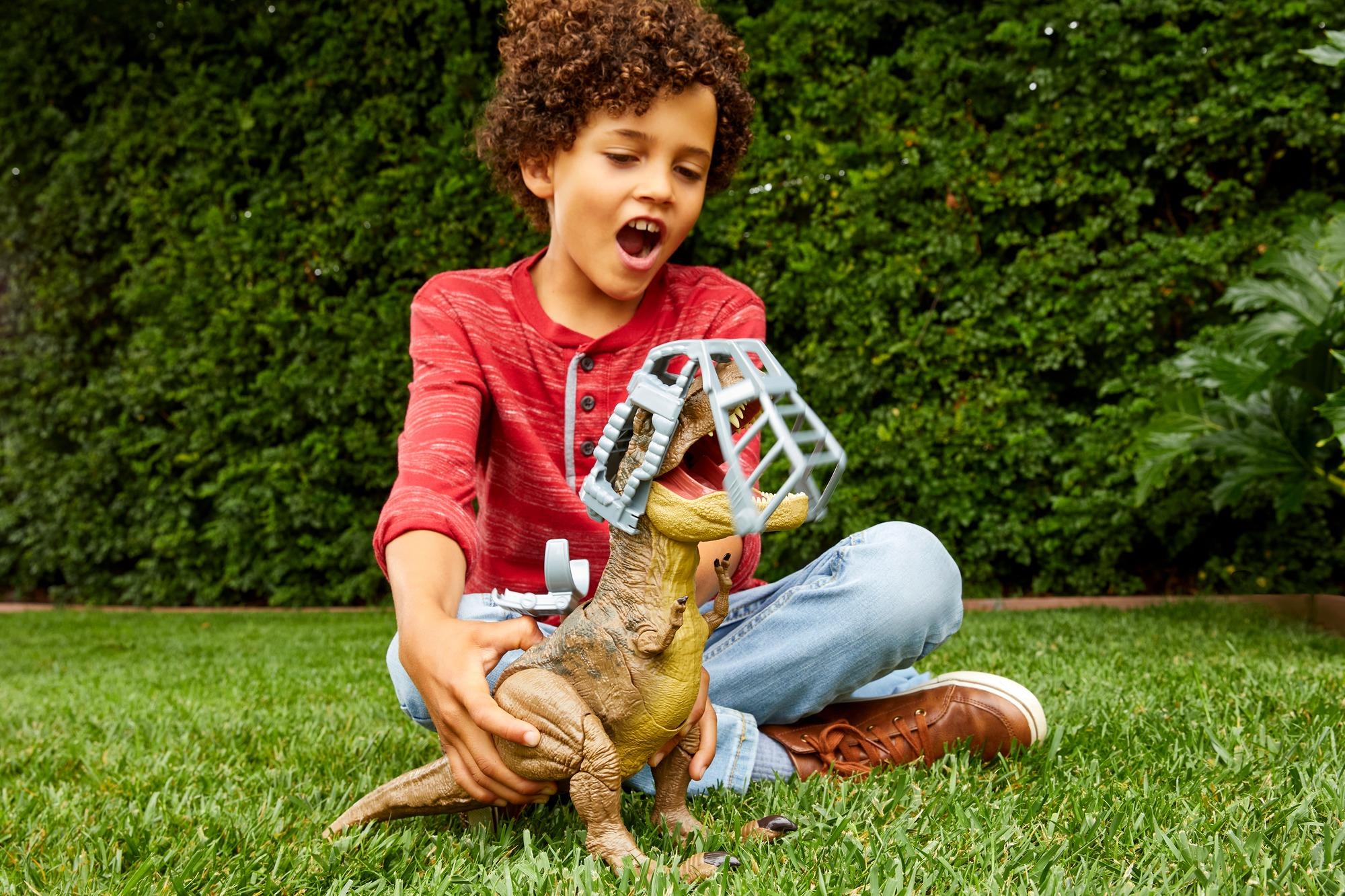 Jurassic World - T-Rex Passi Letali, Giocattolo dinosauro con articolazioni  mobili e decorazioni realistiche ispirato a Jurassic World Nuove avventure,  per bambini 4+ anni - Giocheria