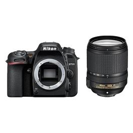 Nikon D7500 Fotocamera Reflex Digitale con Obiettivo AF-S DX NIKKOR 18-140mm f/3.5-5.6G ED VR 20.9 Megapixel Wi-Fi Bluetooth Nero