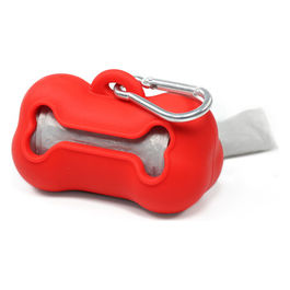 Dispenser sacchetti igienici per cani in silicone Osso 8 x 4,5 x 4 cm Rosso