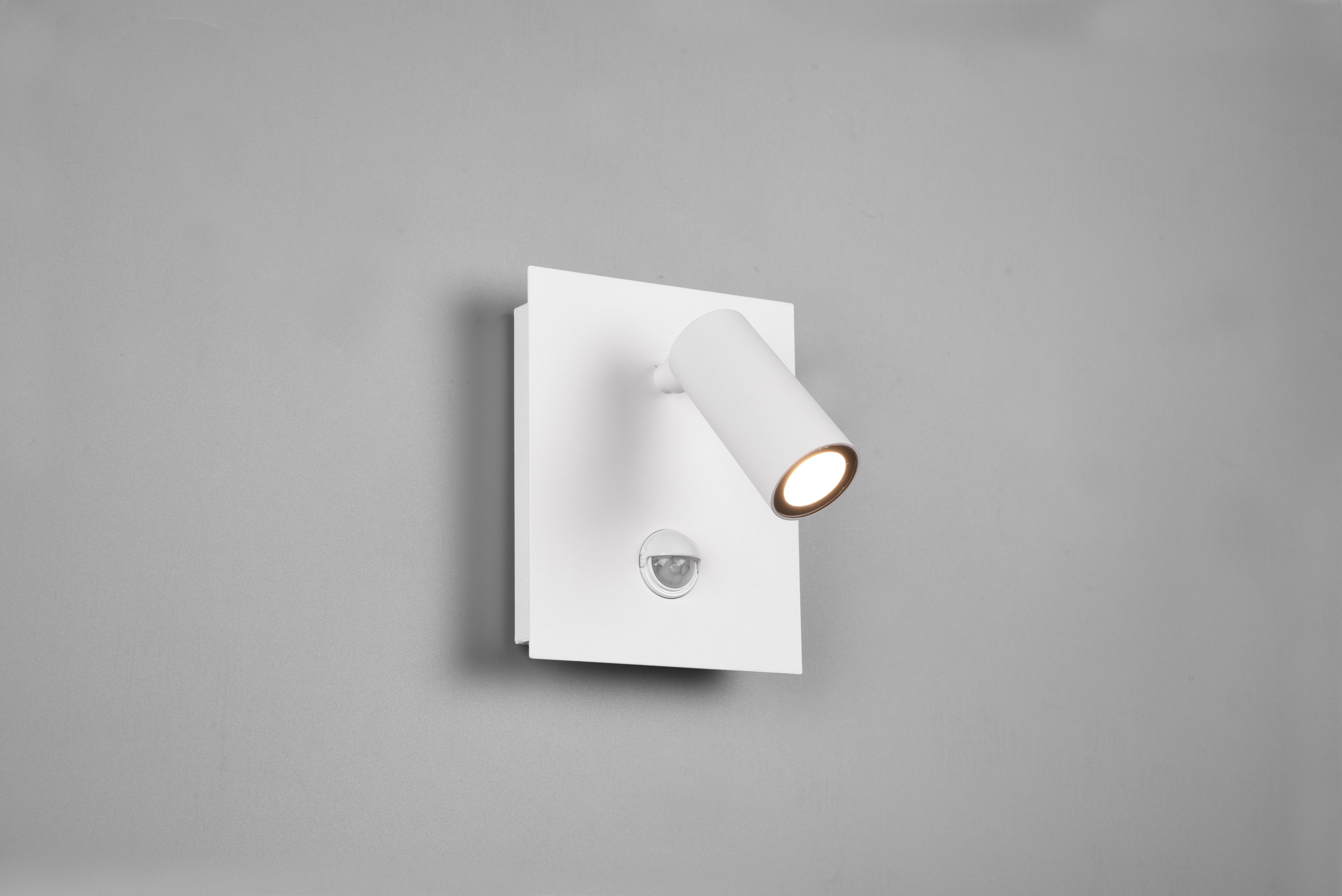 Trio Lighting Tunga Spot Led Orientabile Bianco Da Esterno Con Sensore H. 12Cm Ip54