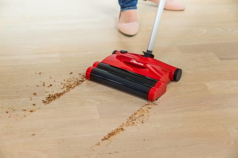 Vileda 153035 Quick \u0026 Clean Scopa Elettrica senza Filo Vano | Yeppon